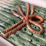 Asparagus dish with integrated drainer