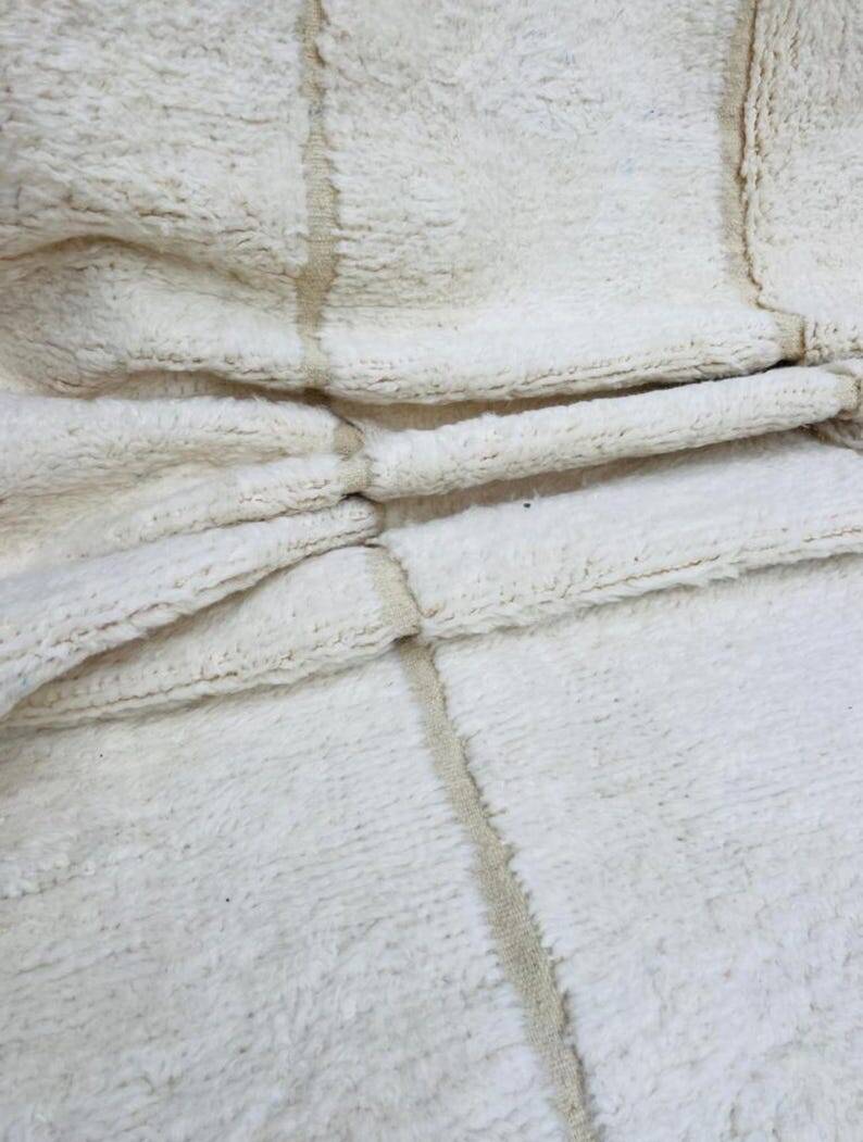 Traditional handmade Berber carpet 250cmx150cm