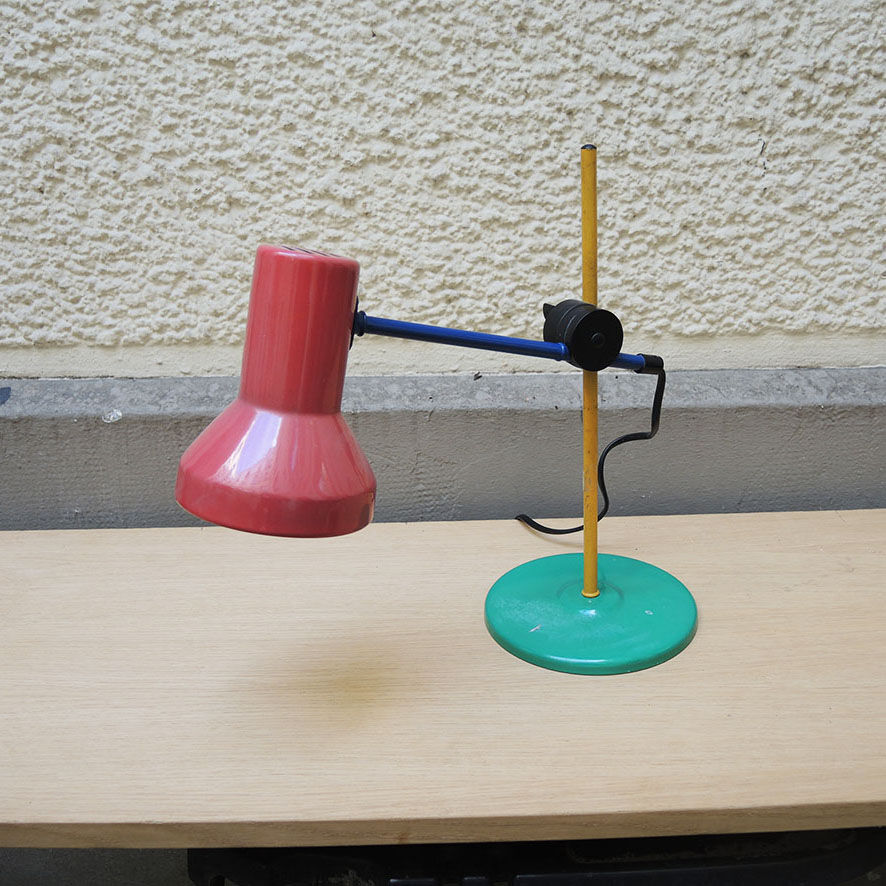 Vintage articulated desk lamp in Memphis style.