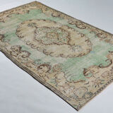 Tapis vintage anatolien fait à la main
