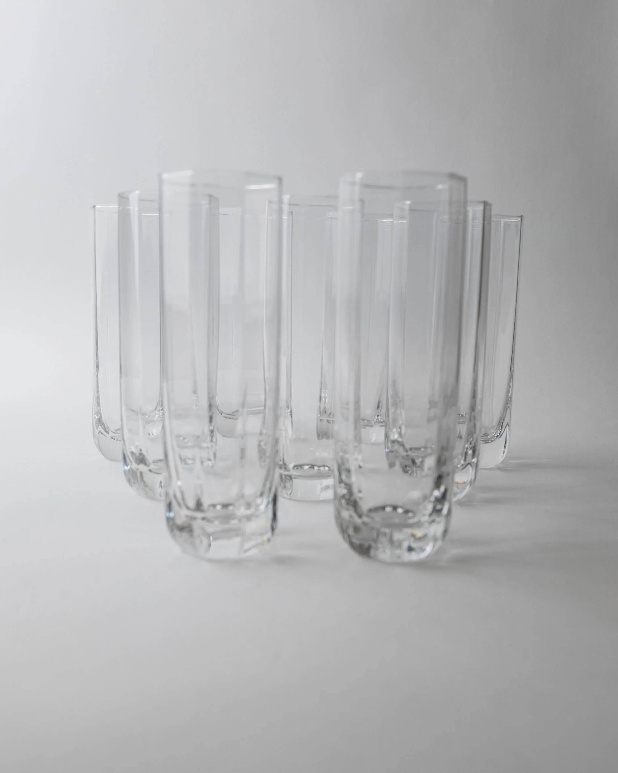 Vintage set of 9 Murano glasses from the 1980s, octagonal shape in art glass, classic Italian tableware.