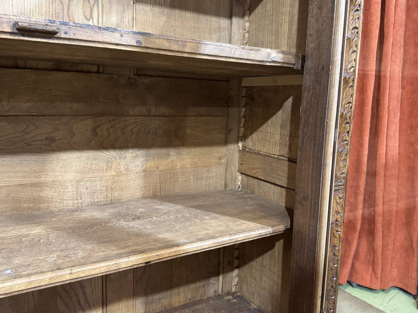 Bibliothèque bretonne début XXème en châtaignier - démontable