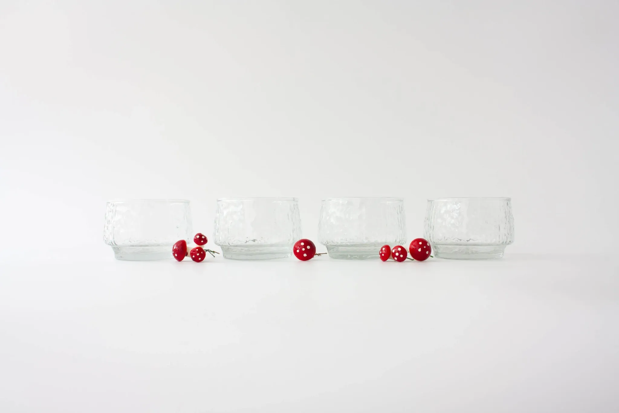 Bols à dessert en verre texturé de style scandinave, années 1960