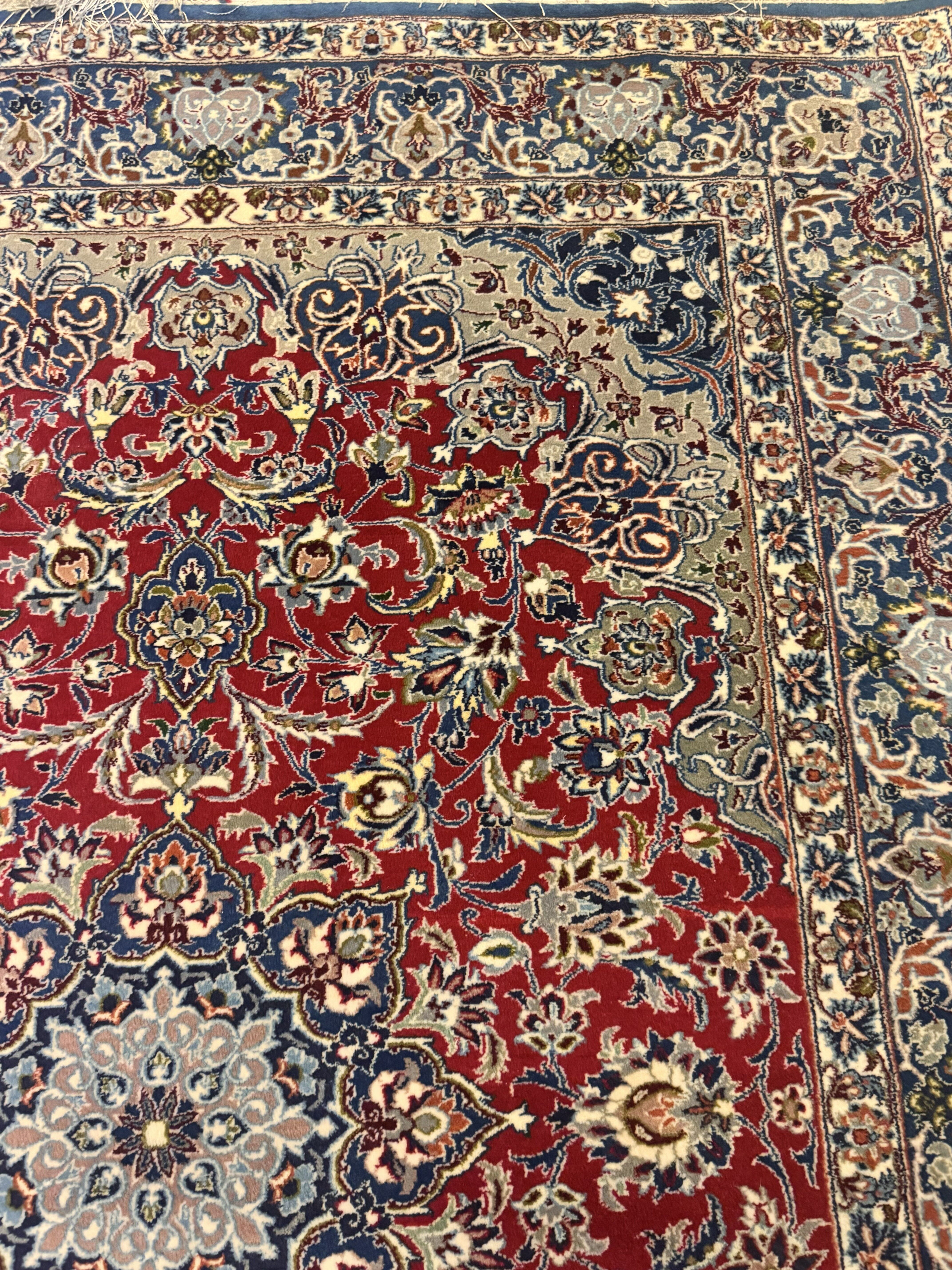 Handmade Persian rug Isfahan