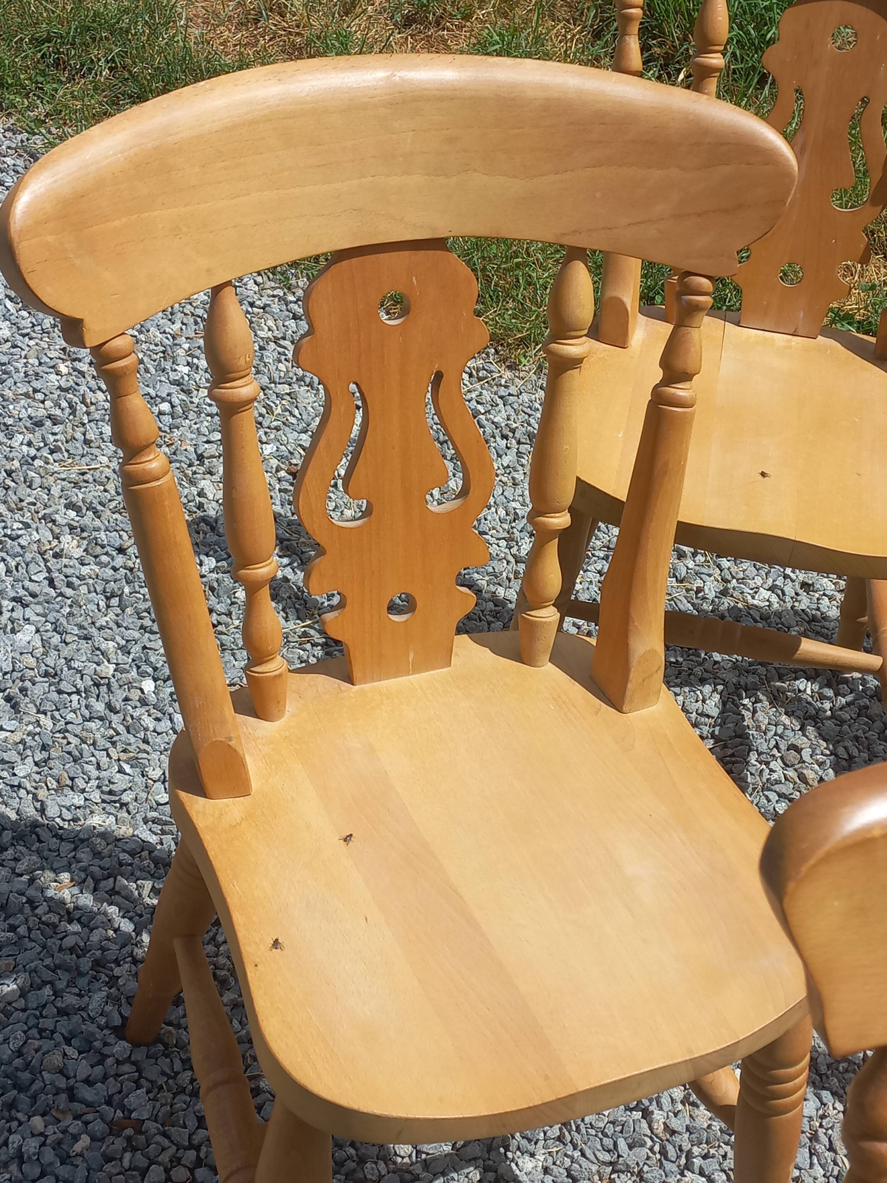 Set of 4 chairs and 1 armchair in mountain style.