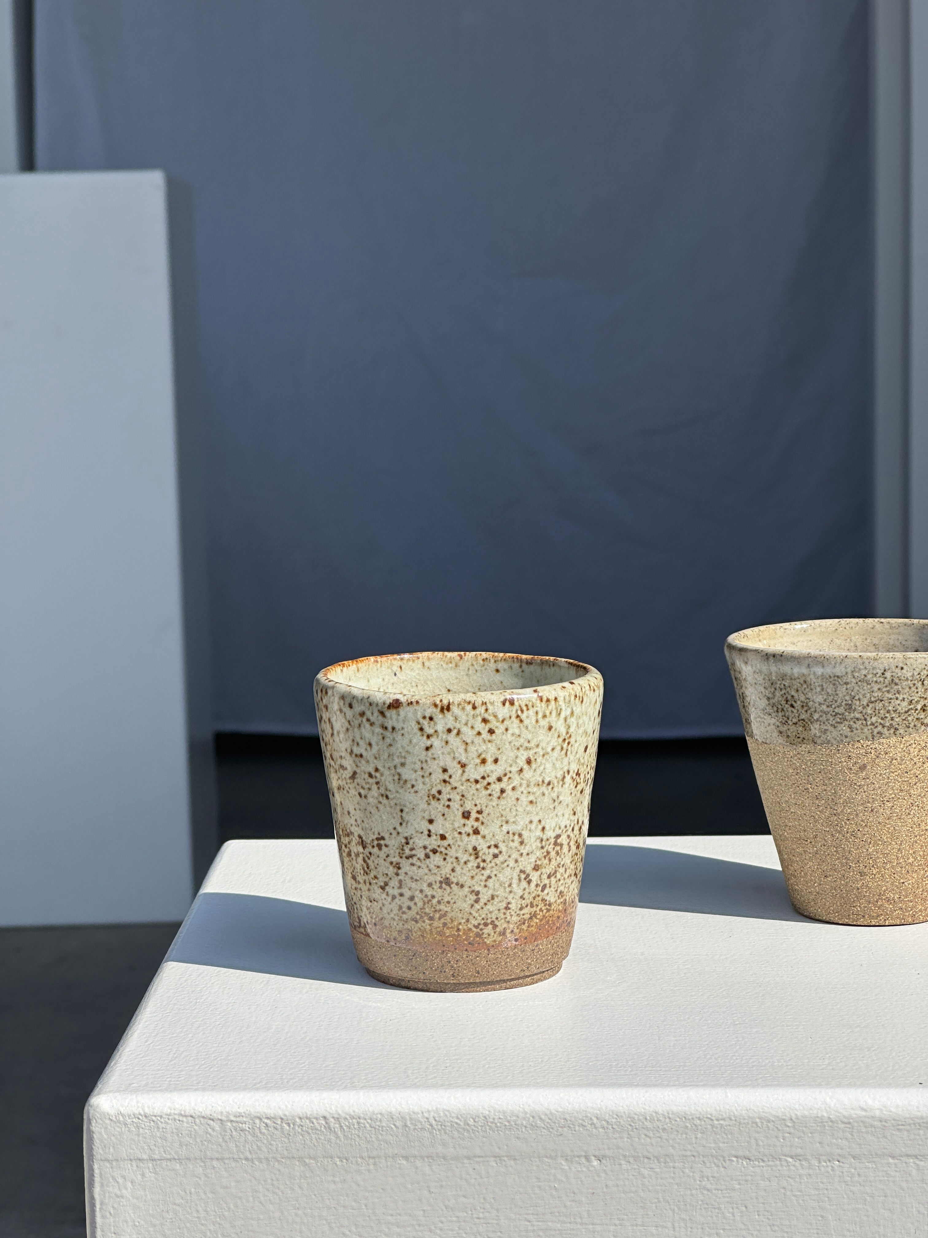 Set of 2 cups in Indonesian ceramic (brown & speckled glazed matte)