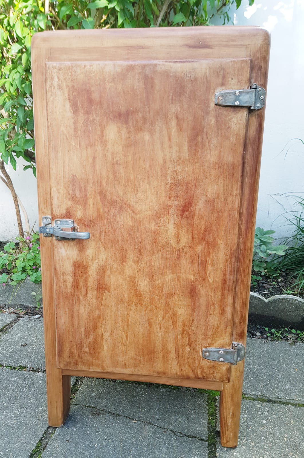 Wood cooler 1930