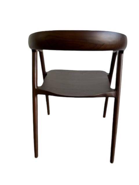 Chaise wabisabi en bois foncé 'Noélie'
