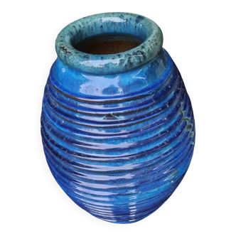 Glazed ceramic pot