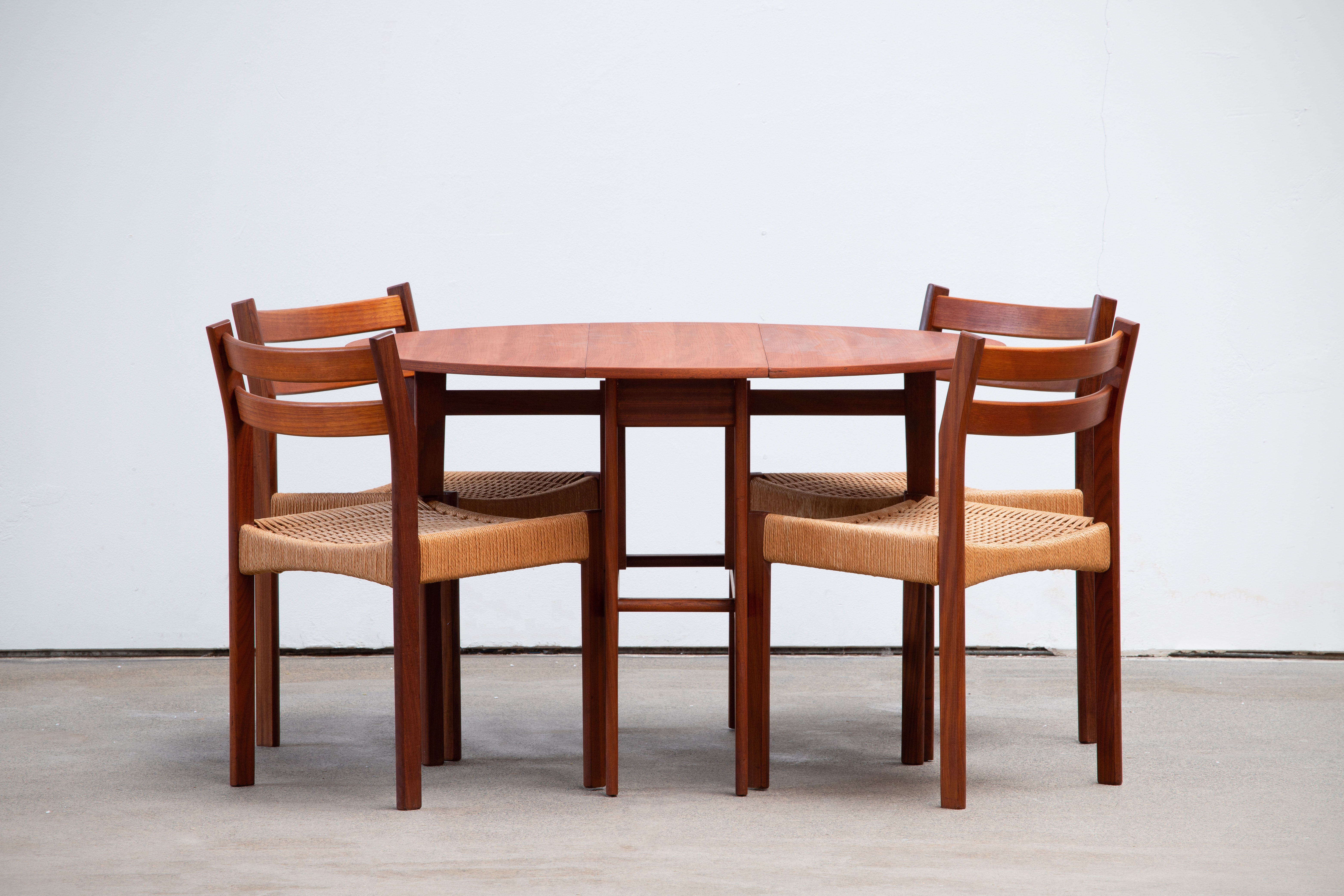 Table à manger scandinave vintage 1960