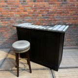 Early 20th century bar counter