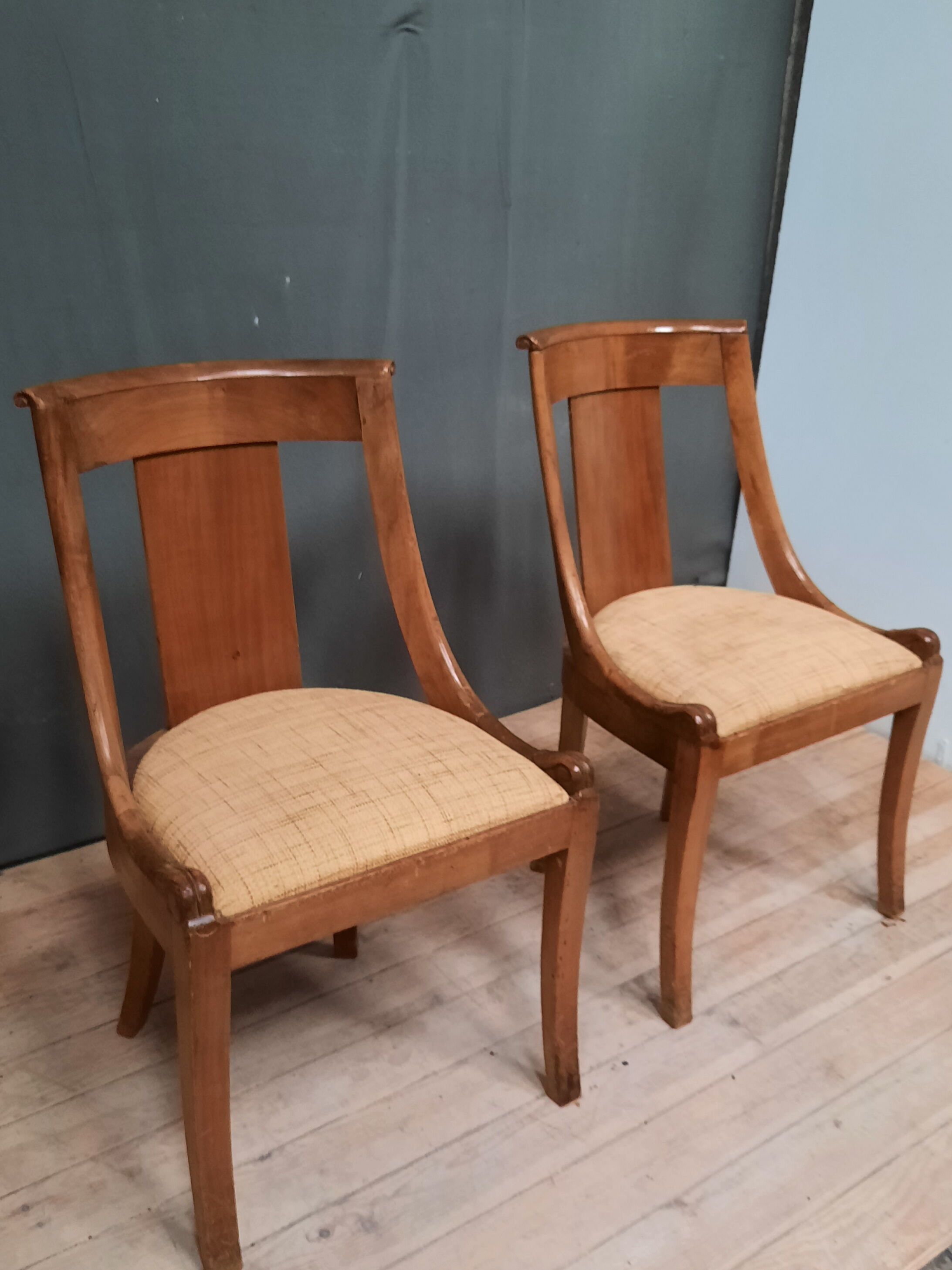 Paire de chaises gondoles en merisier Selency