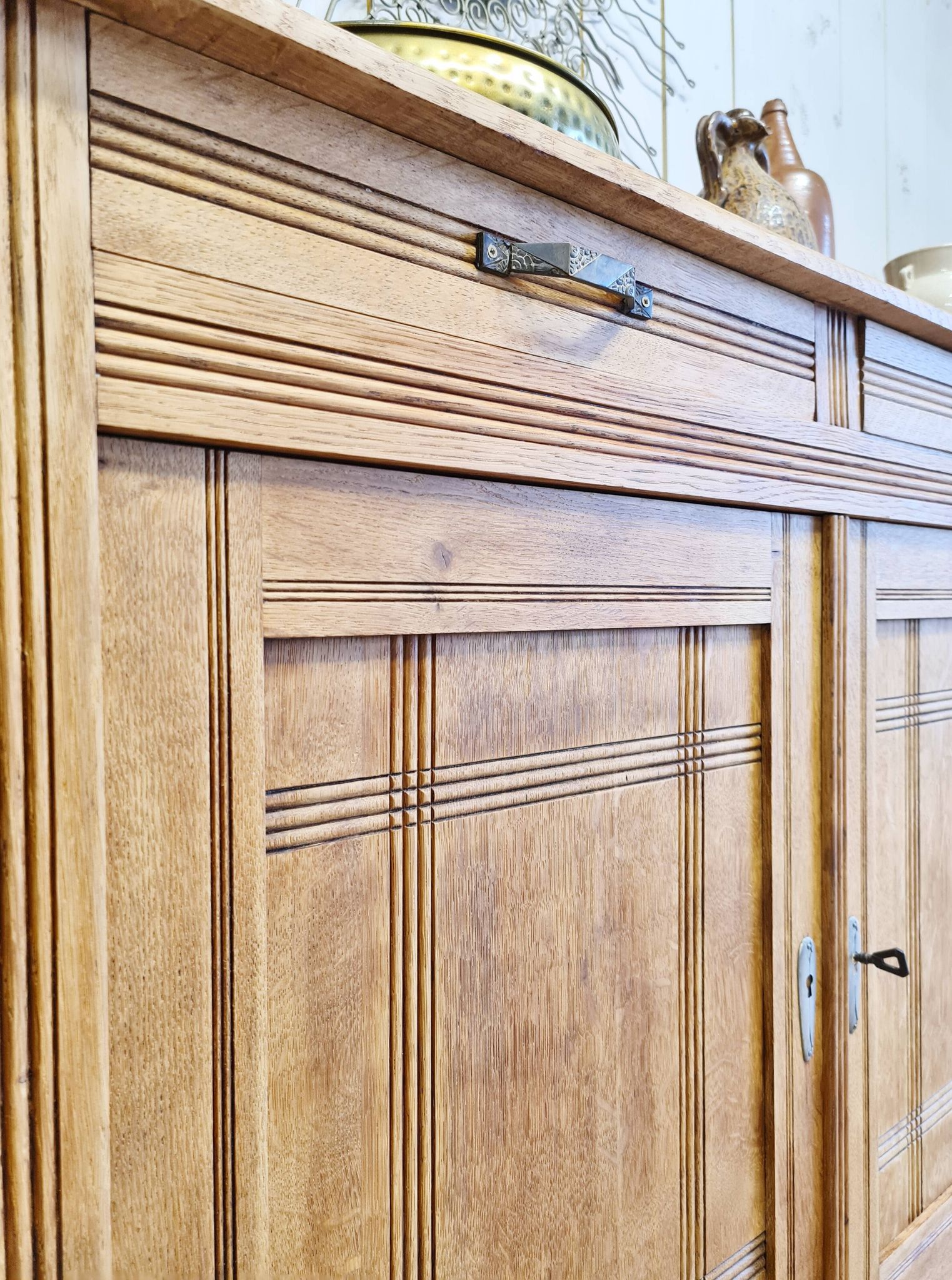 Old solid wood sideboard 2 doors and 2 drawers renovated