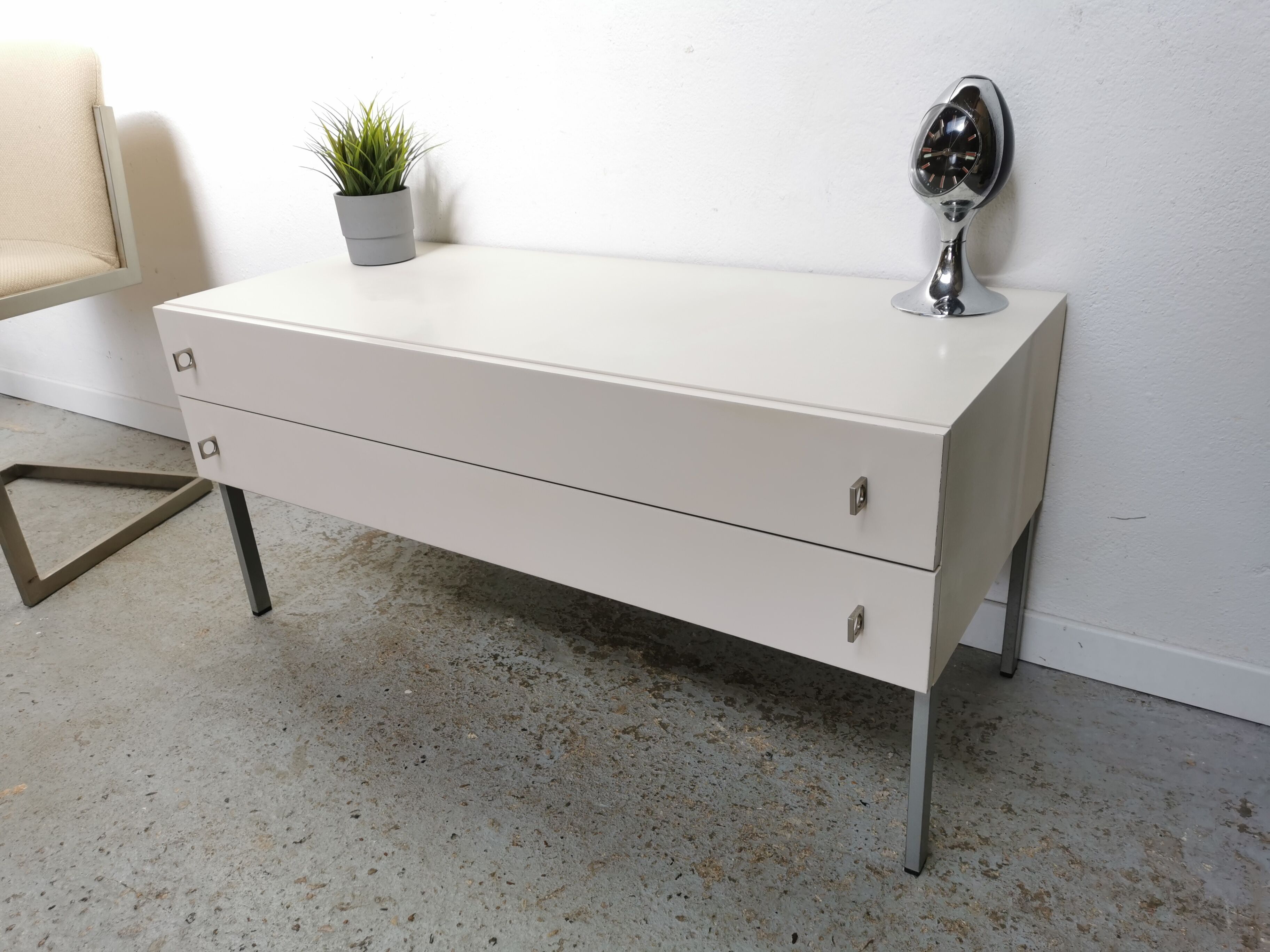 Bedside chest of drawers vintage design 1970