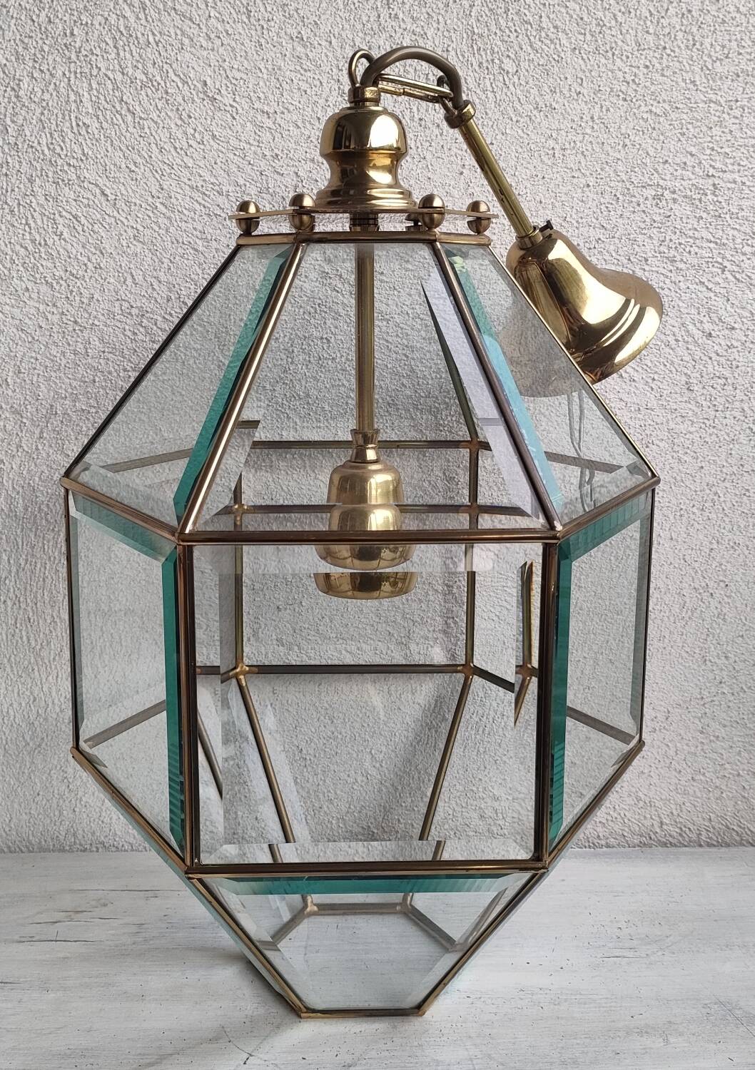 Lantern pendant light