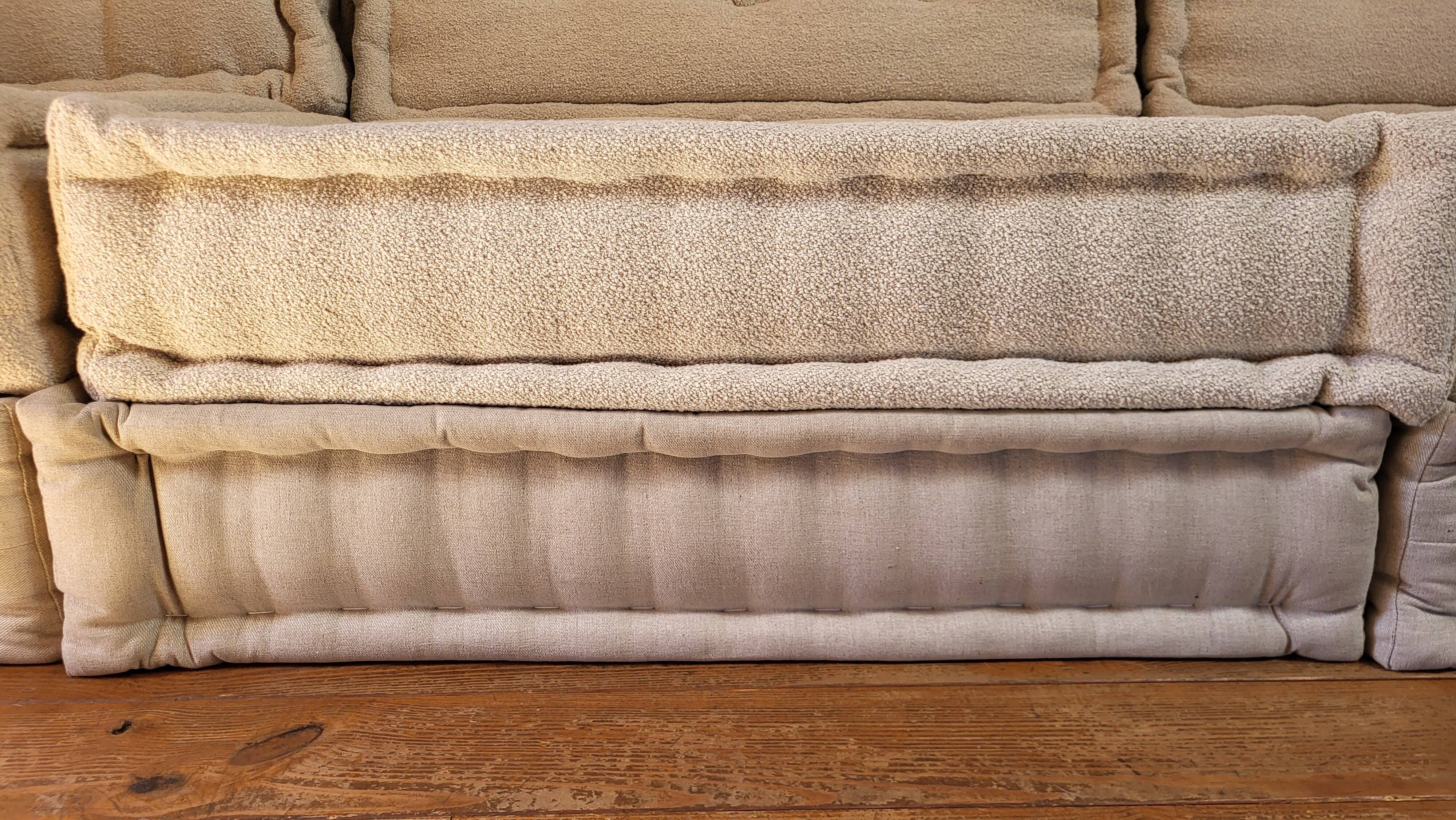 Mah Jong sofa by Roche Bobois in beige by Hans Hopfer, set of 7 modules.