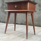 Bedside compass feet