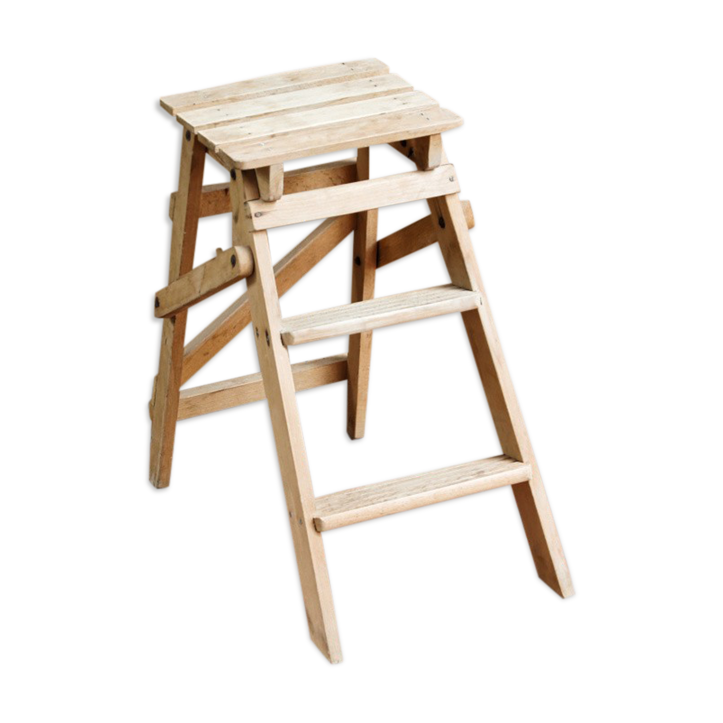 Folding wooden stepladder
