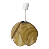 Suspension en rotin fleur vintage