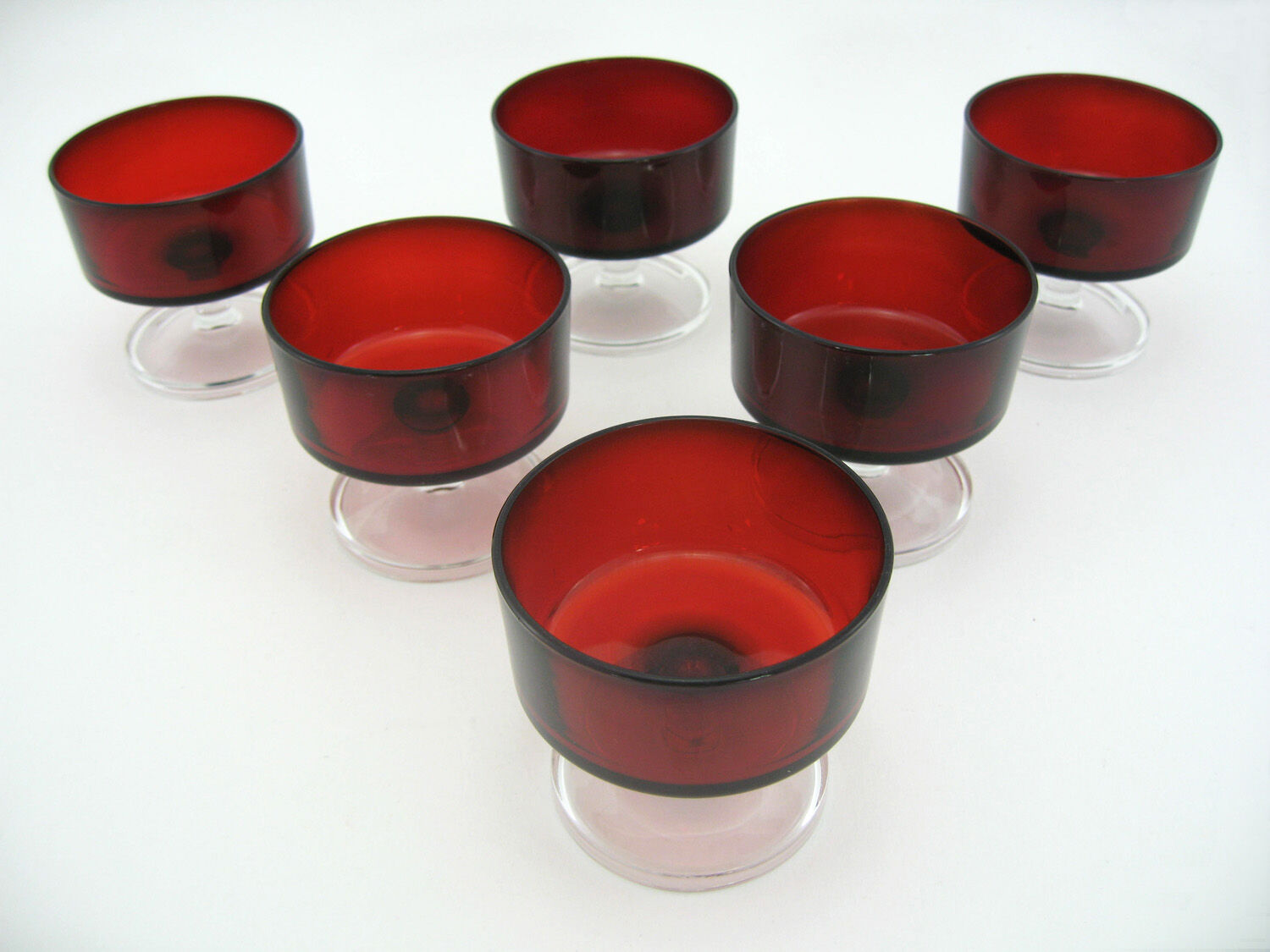 6 ruby red champagne glasses, Cavalier Luminarc France 70