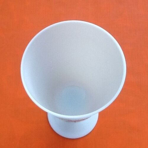 Vase white opaline decoration rosa indica cruenta