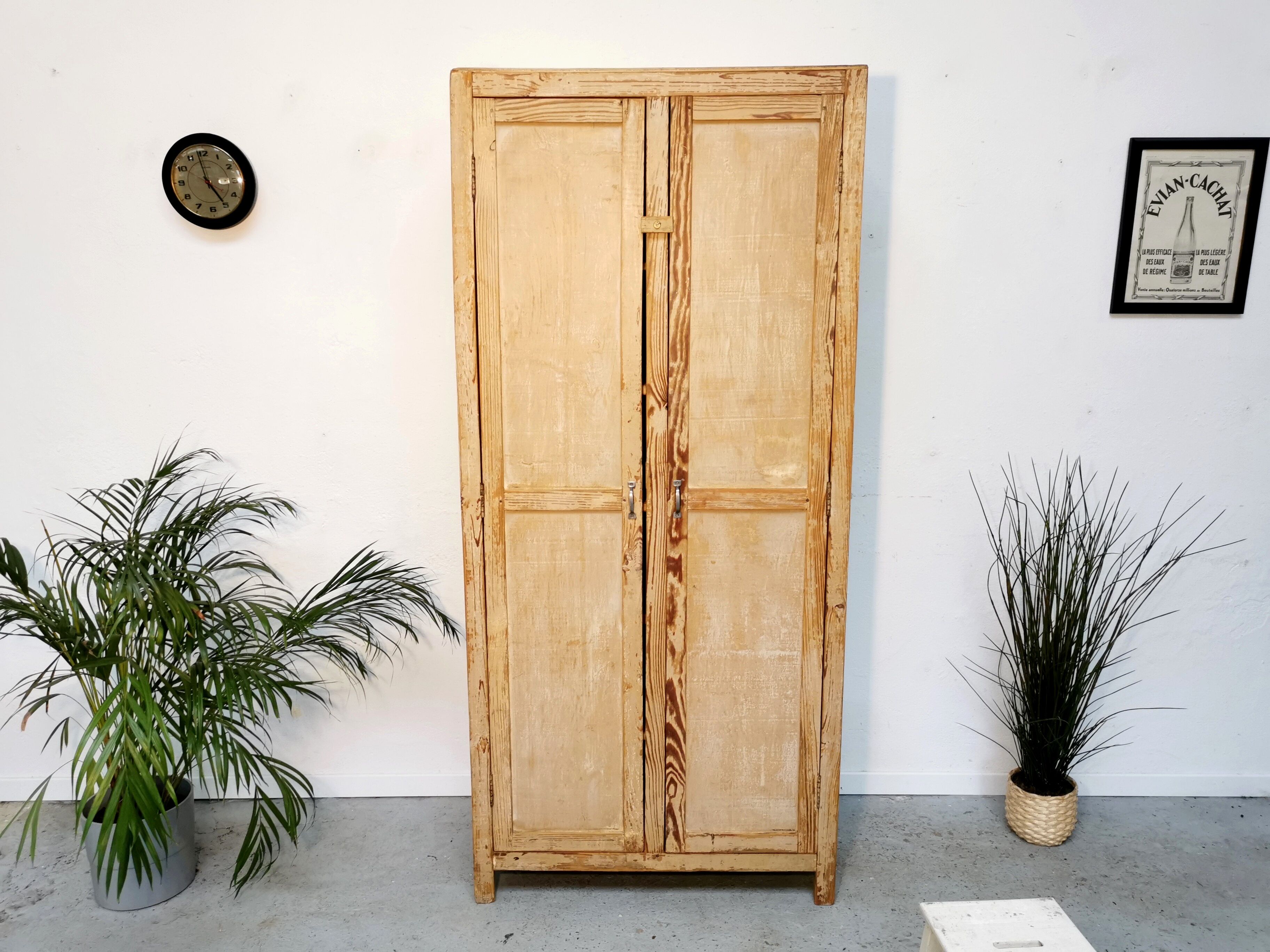 Armoire parisienne vintage