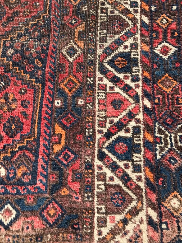 Old Iranian hand made Shiraz wool rug  220 x 312 cm