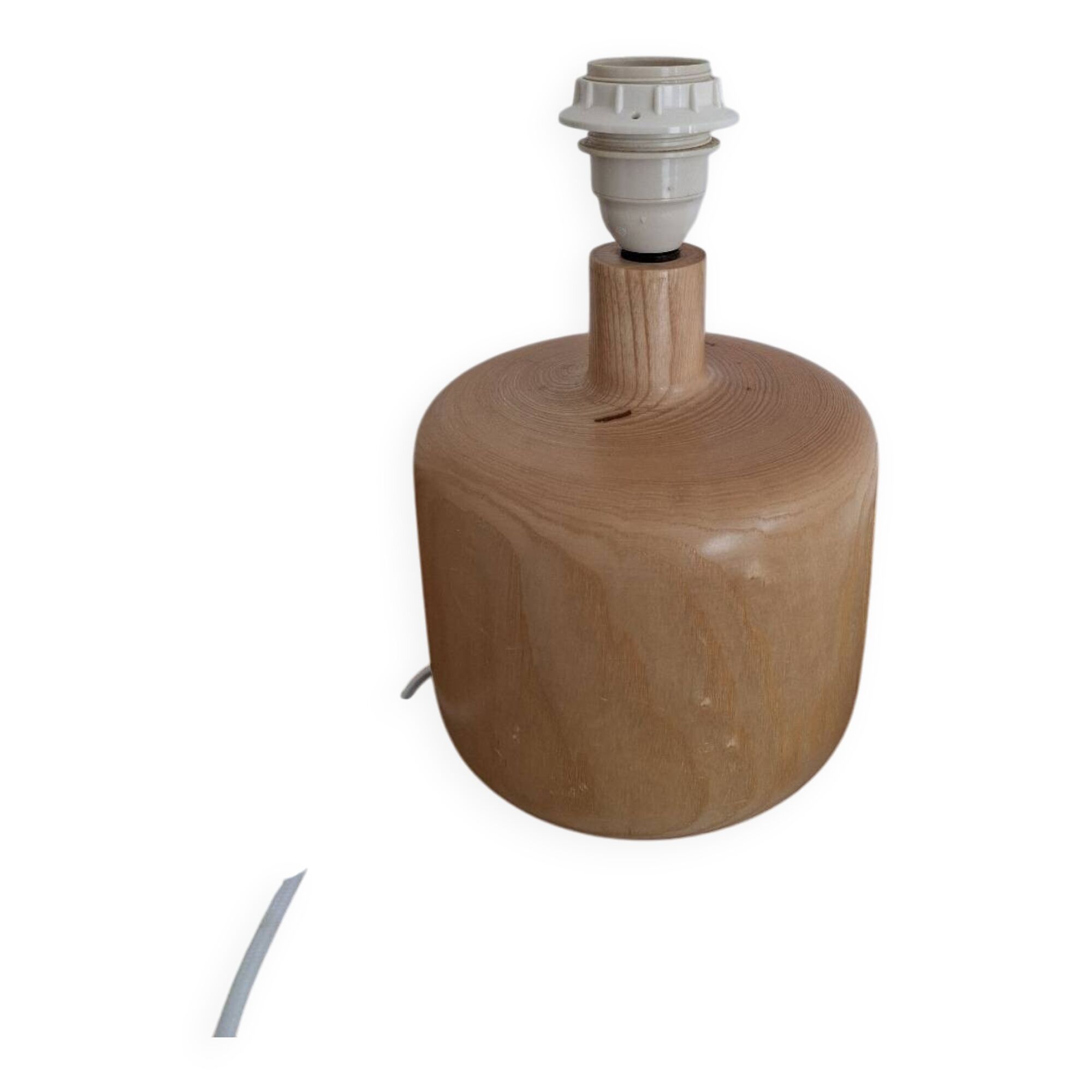 Lampe en bois tourné