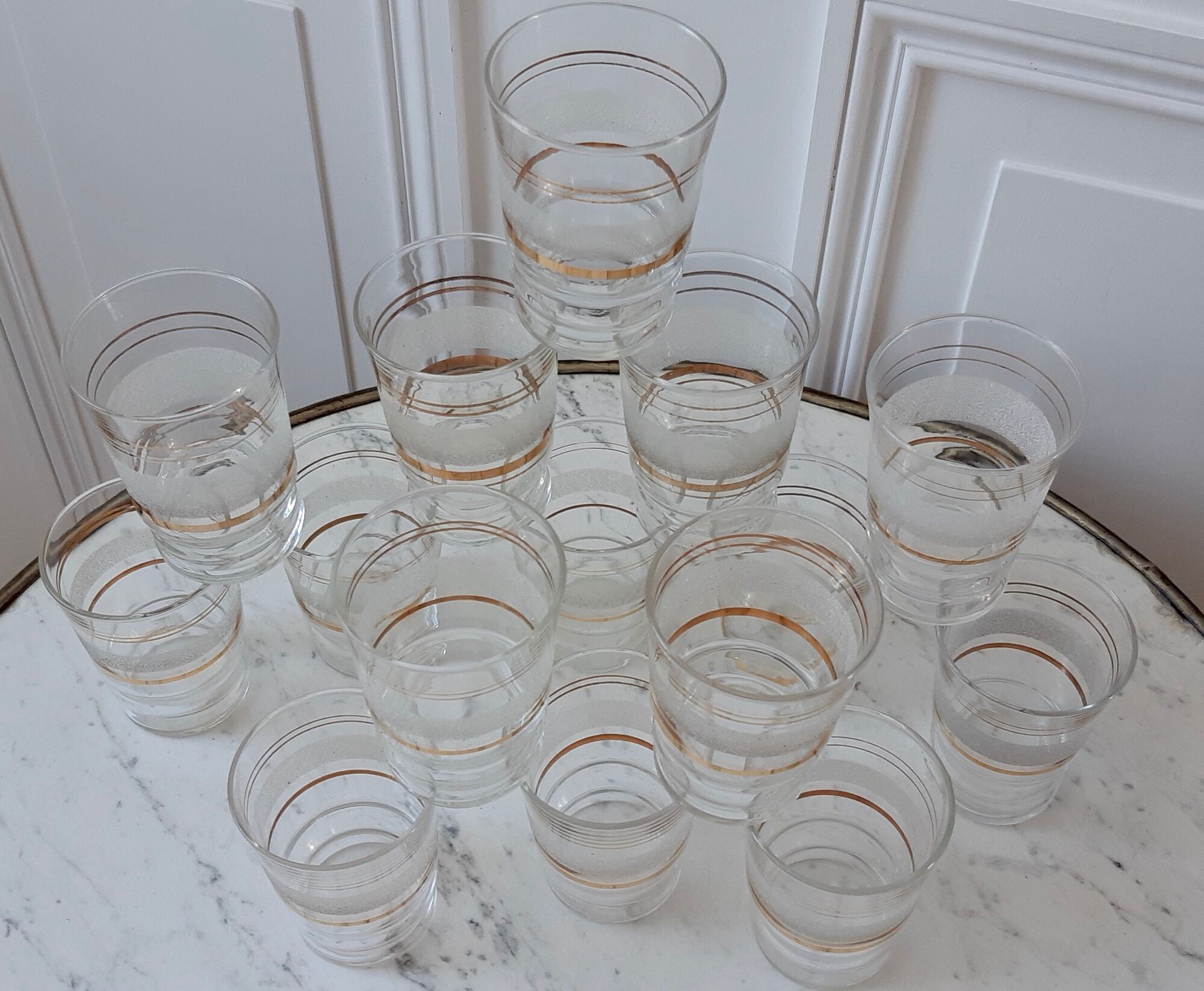 Set of 15 water glasses / granite cups with vintage border 50s
