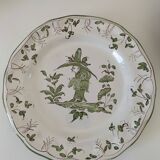 4 hand-painted earthenware plates in a holiday home style