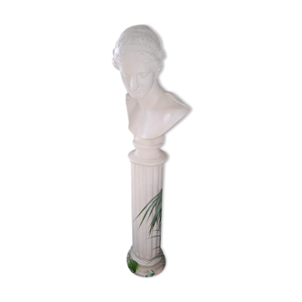 Column with bust