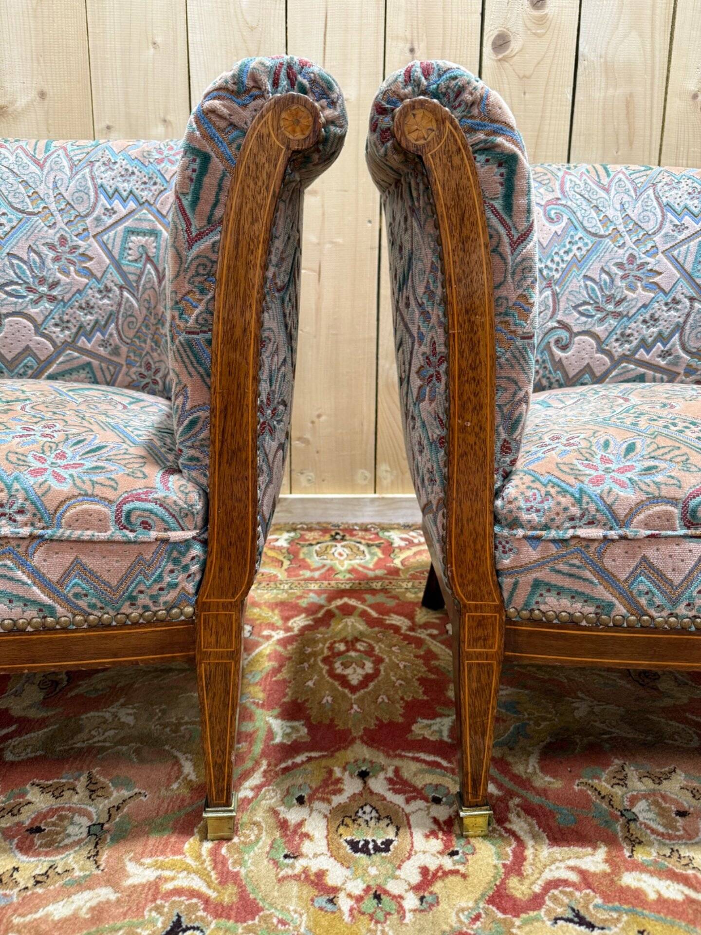 Paire de fauteuils - bergères époque Art Déco en velours coloré