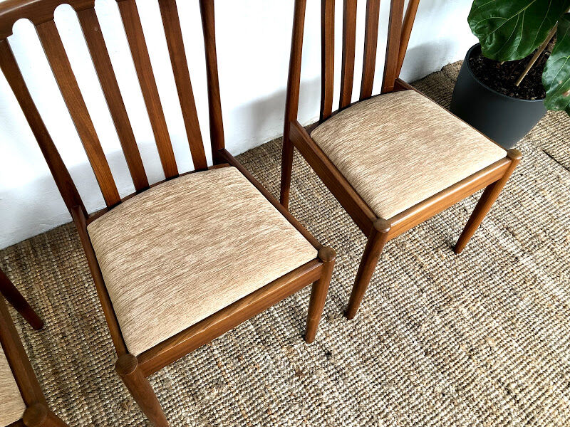Scandinavian chairs 47 cm