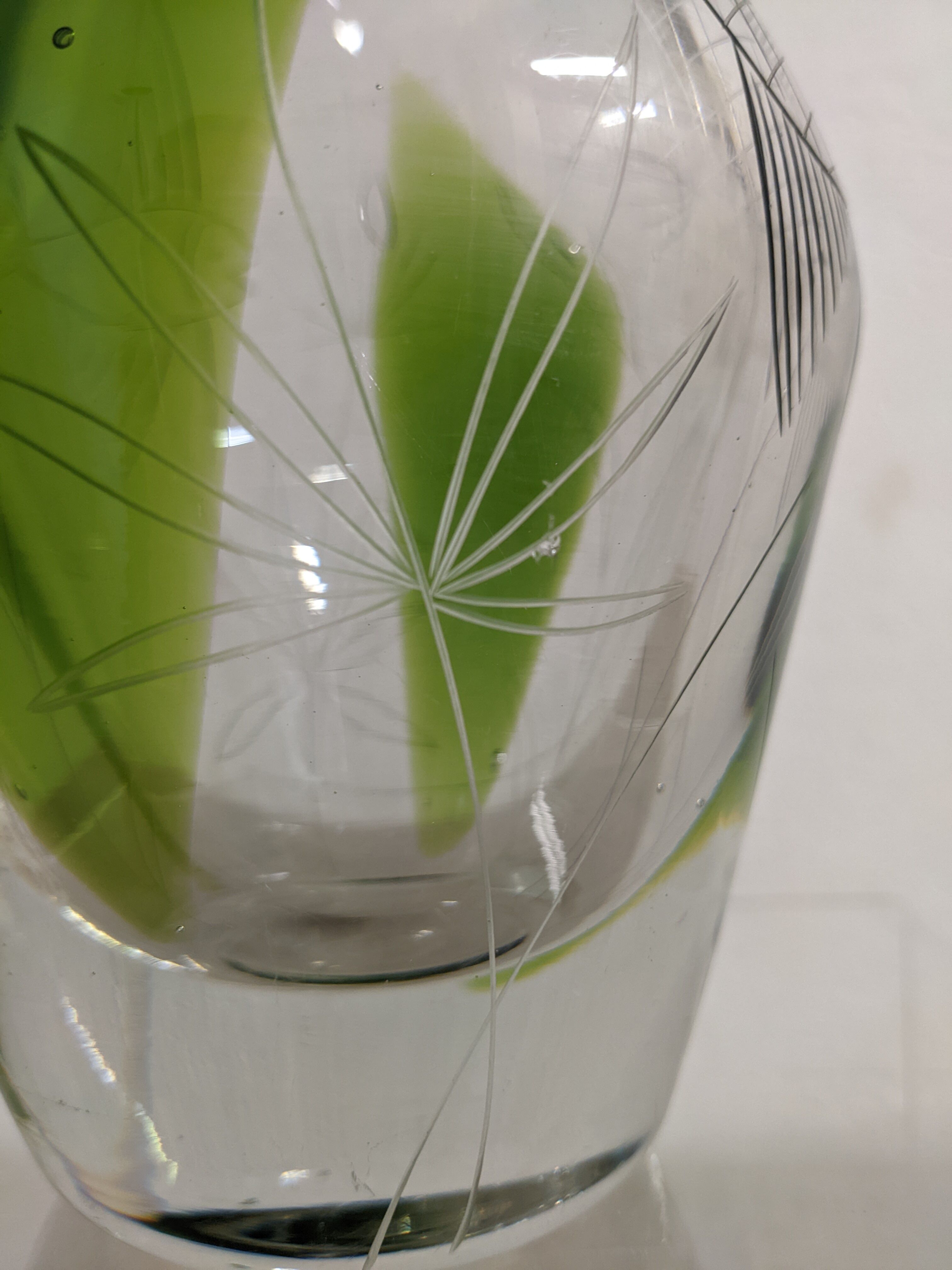 Engraved glass vase decorated with fish from the 60s/70s