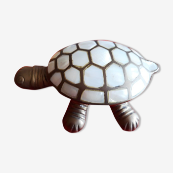 Boite tortue en laiton et nacre vintage 1970