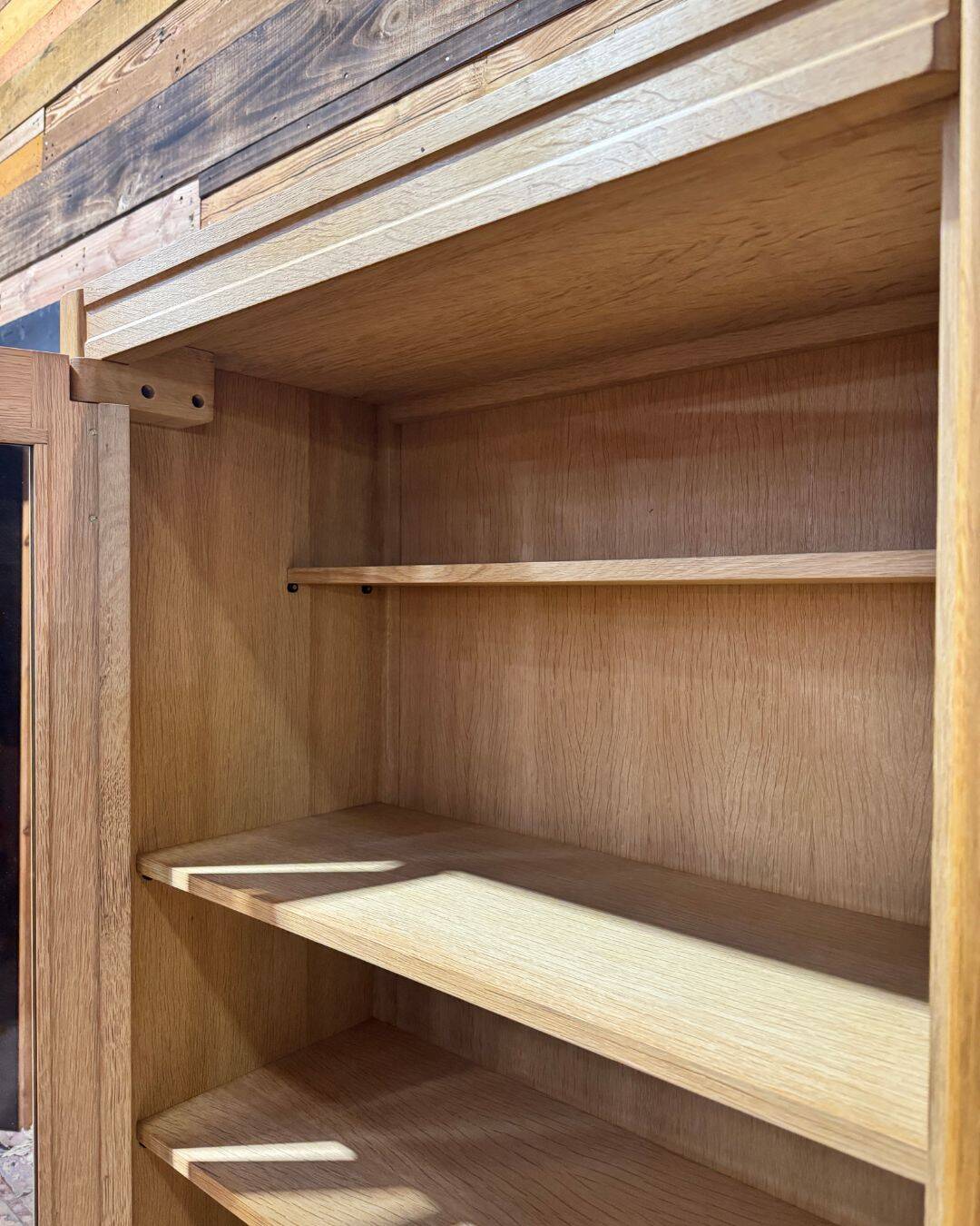 Guillerme & Chambron Library