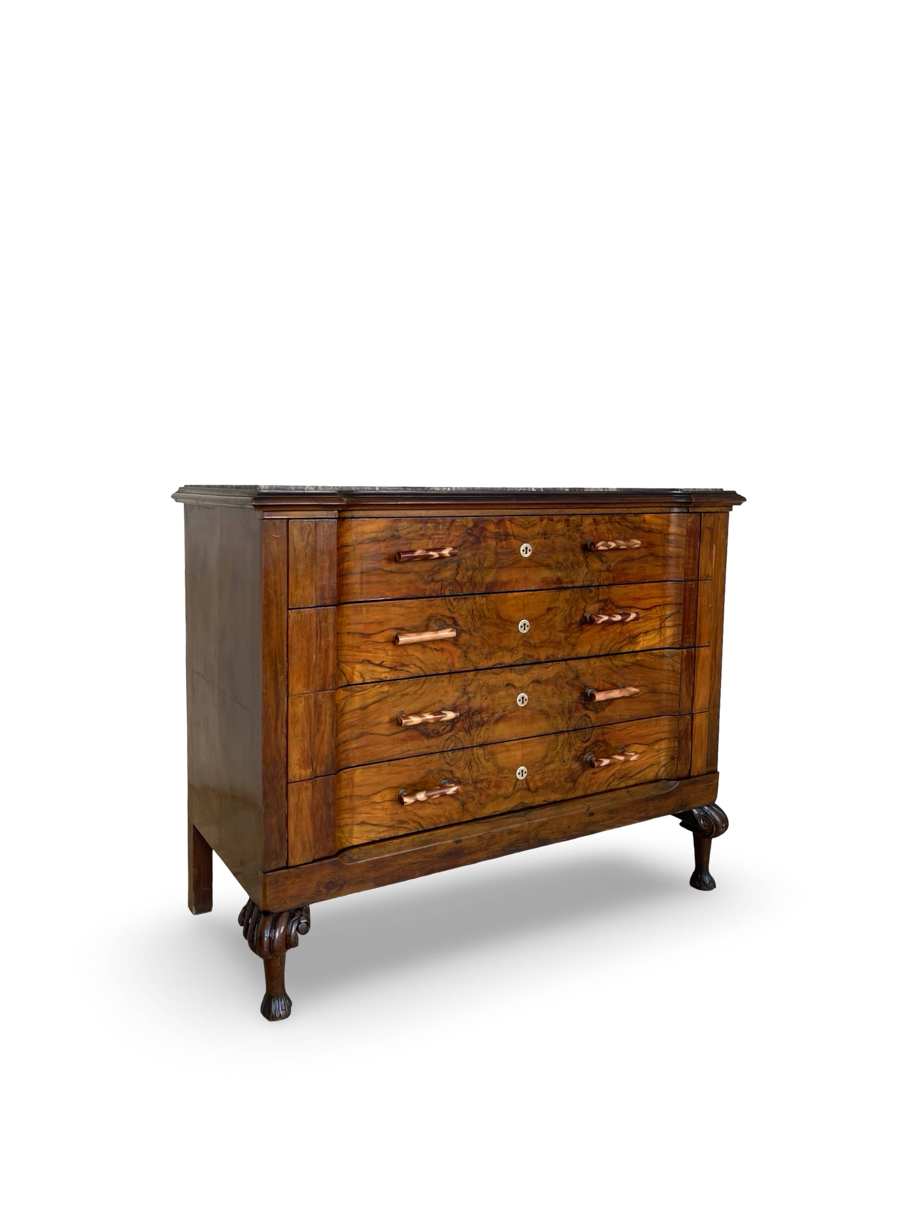 An Italian chest of drawers from the 1940s.