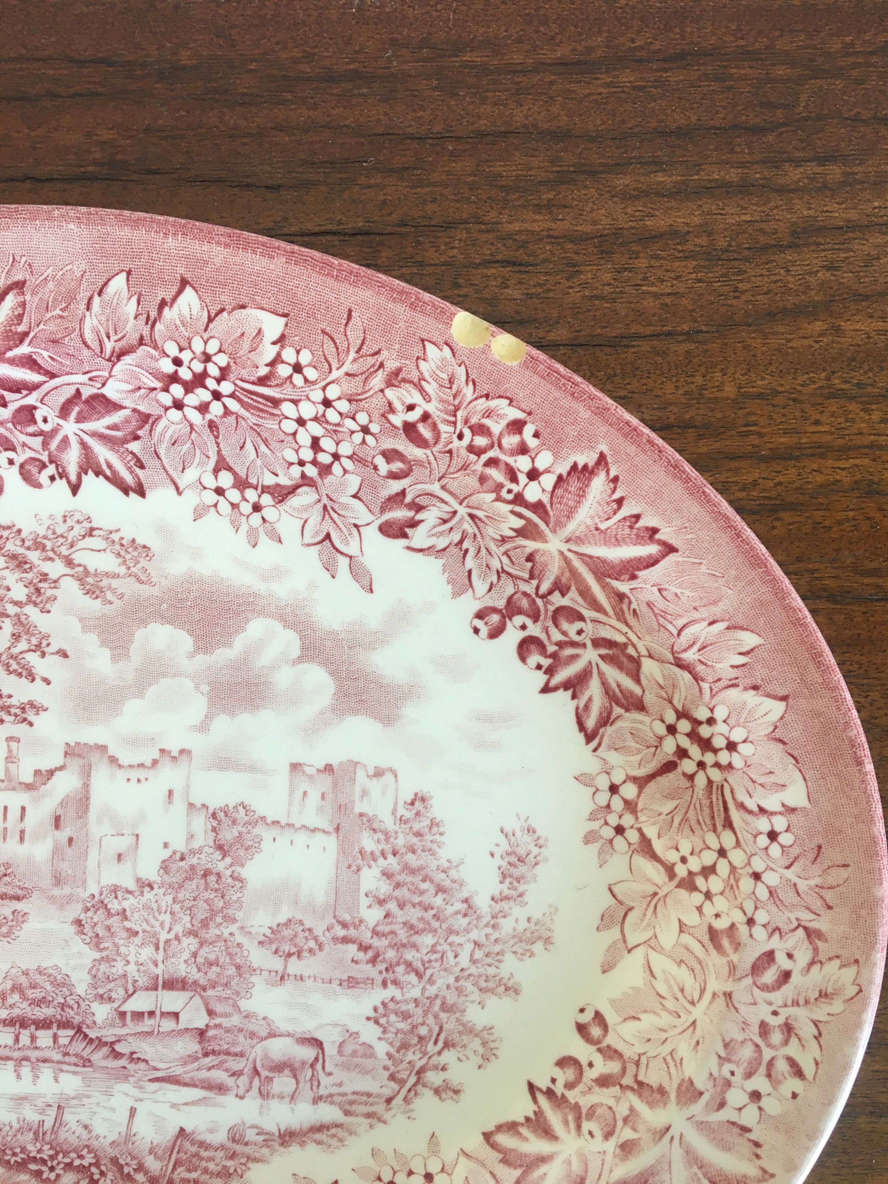 Oval dish in English earthenware