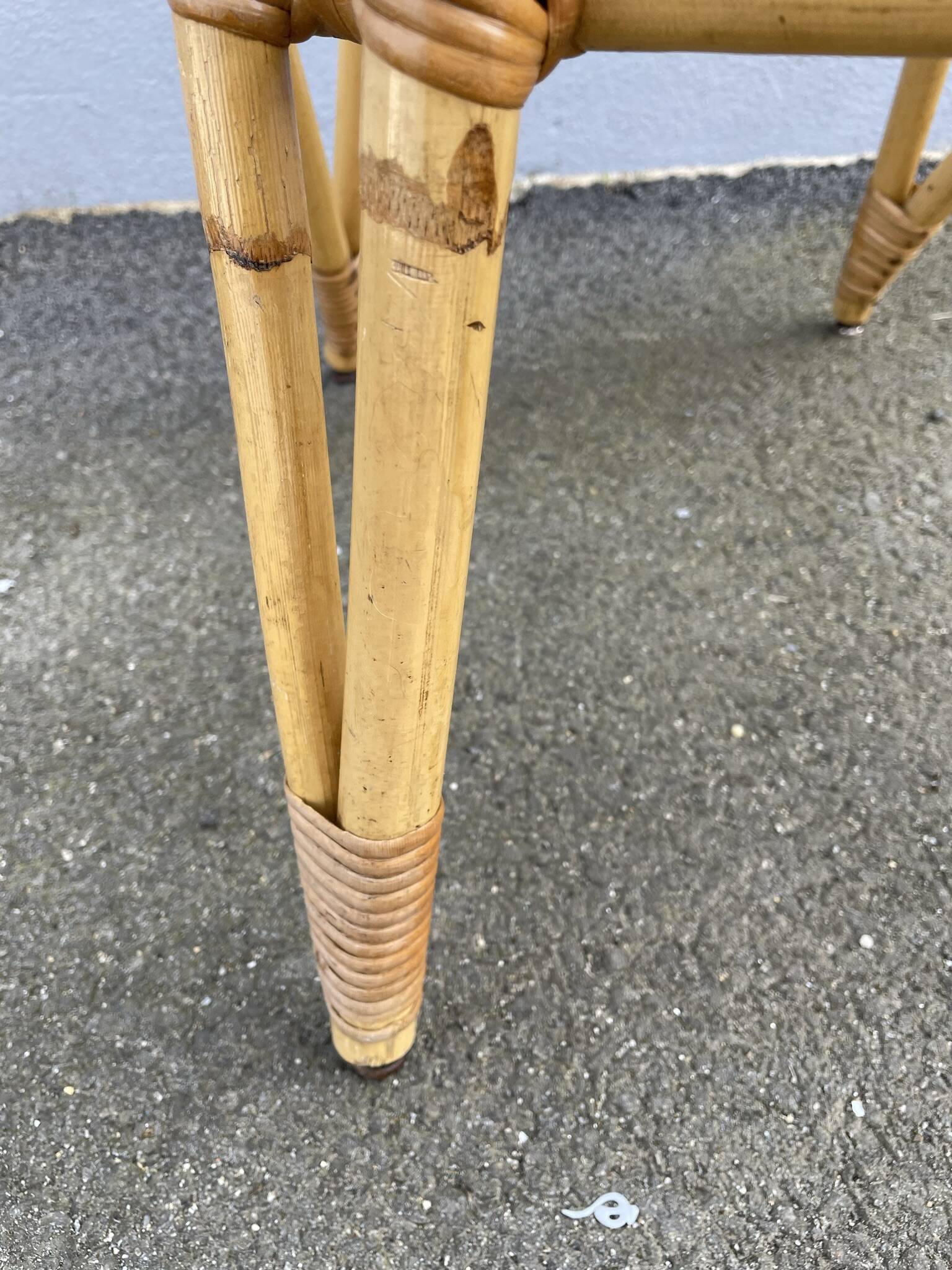 Chaises en rotin  à croisillons