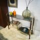 Console vintage en bois et métal doré