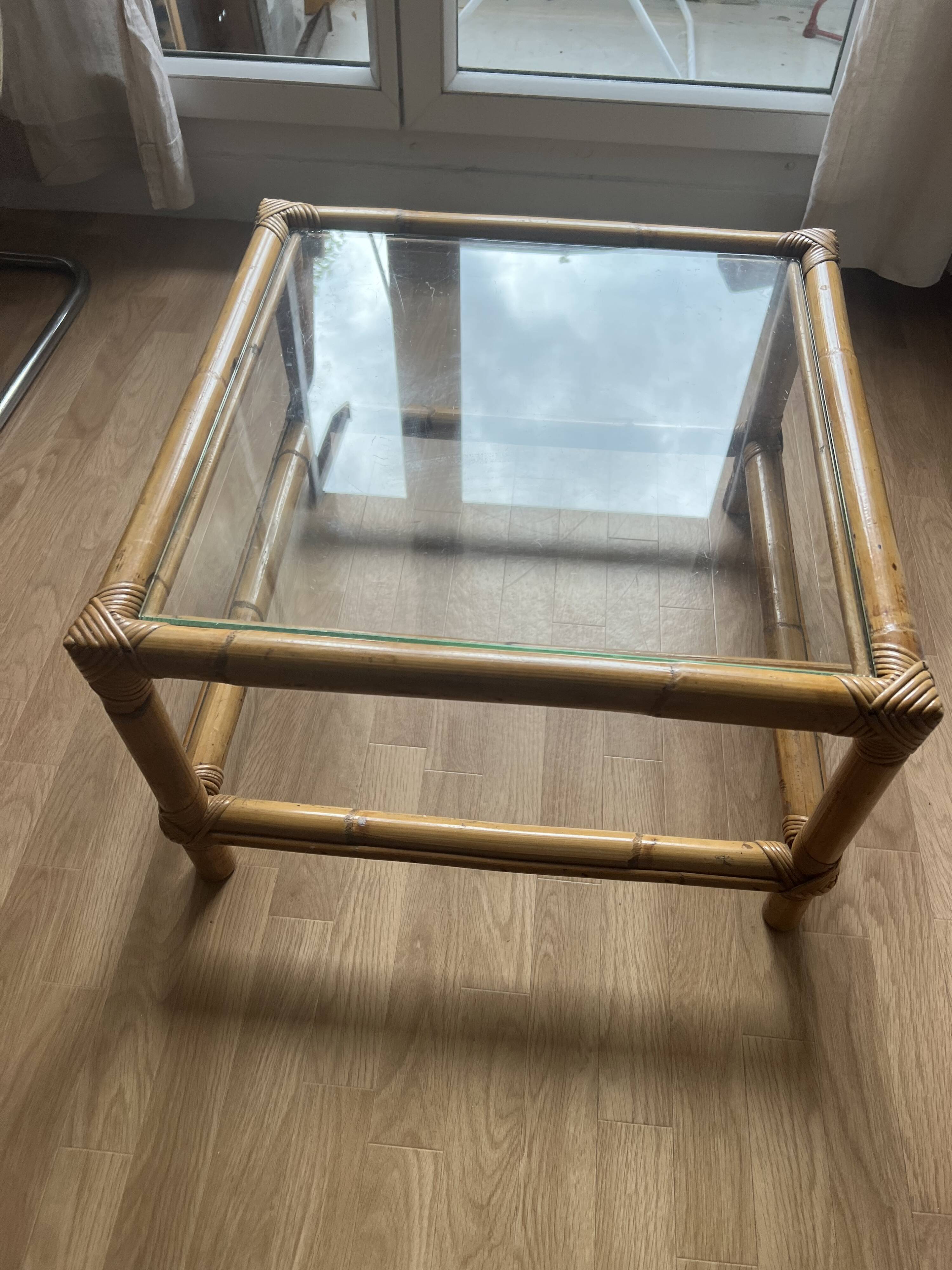 Table basse en rotin