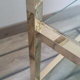 Service in metal and glass