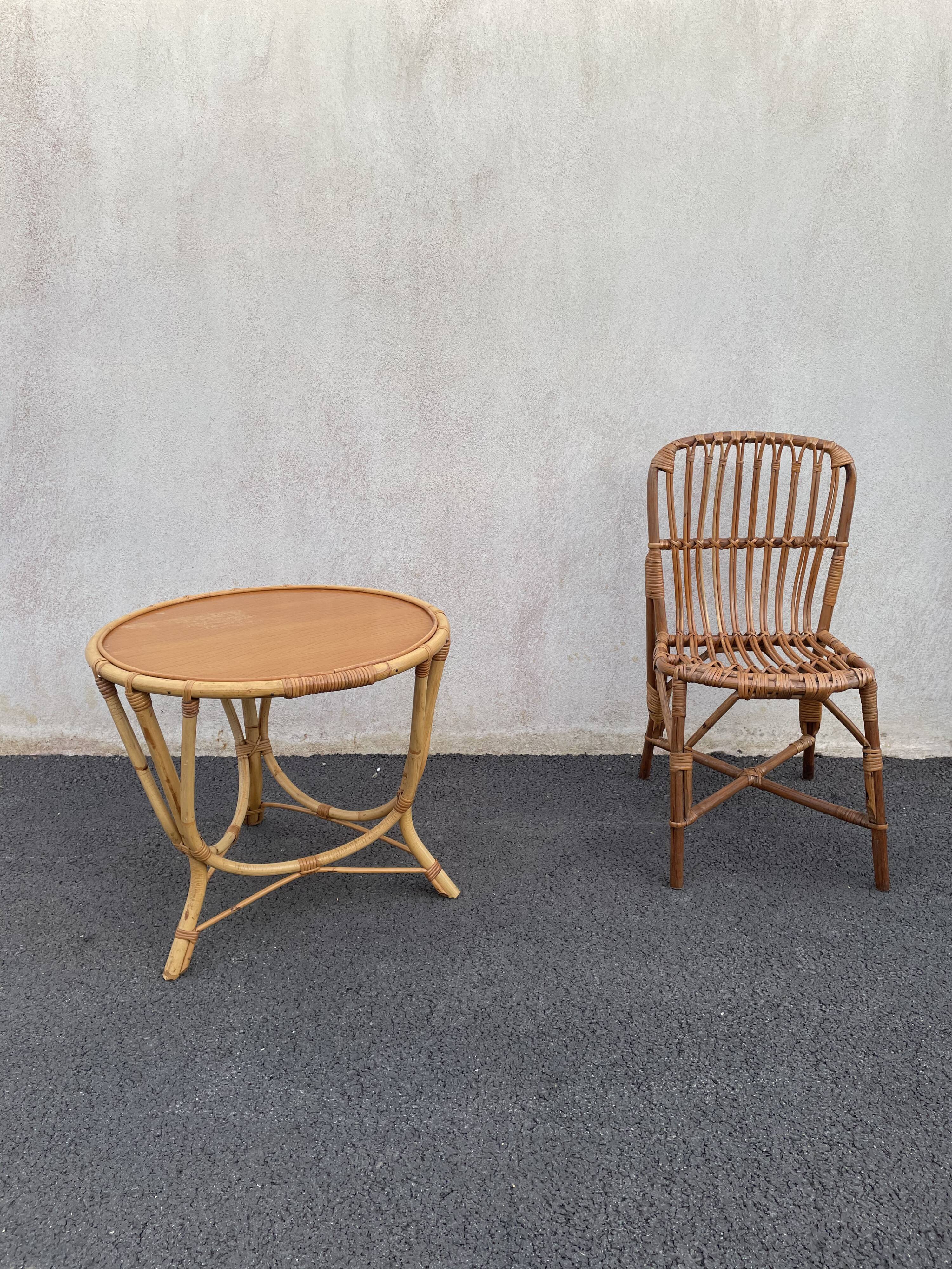 Vintage rattan roundtable