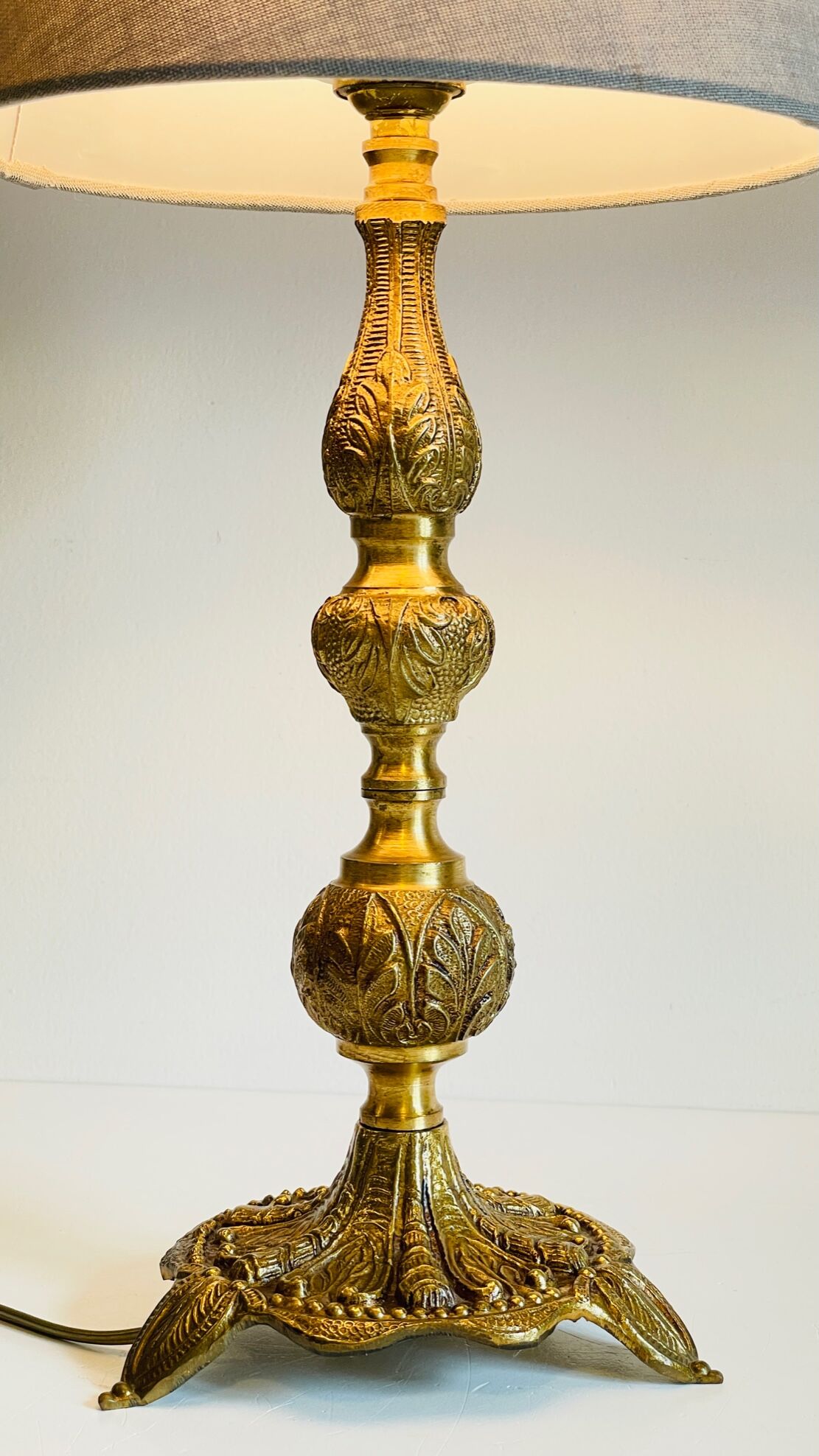 Lamp in brass solid and fabric