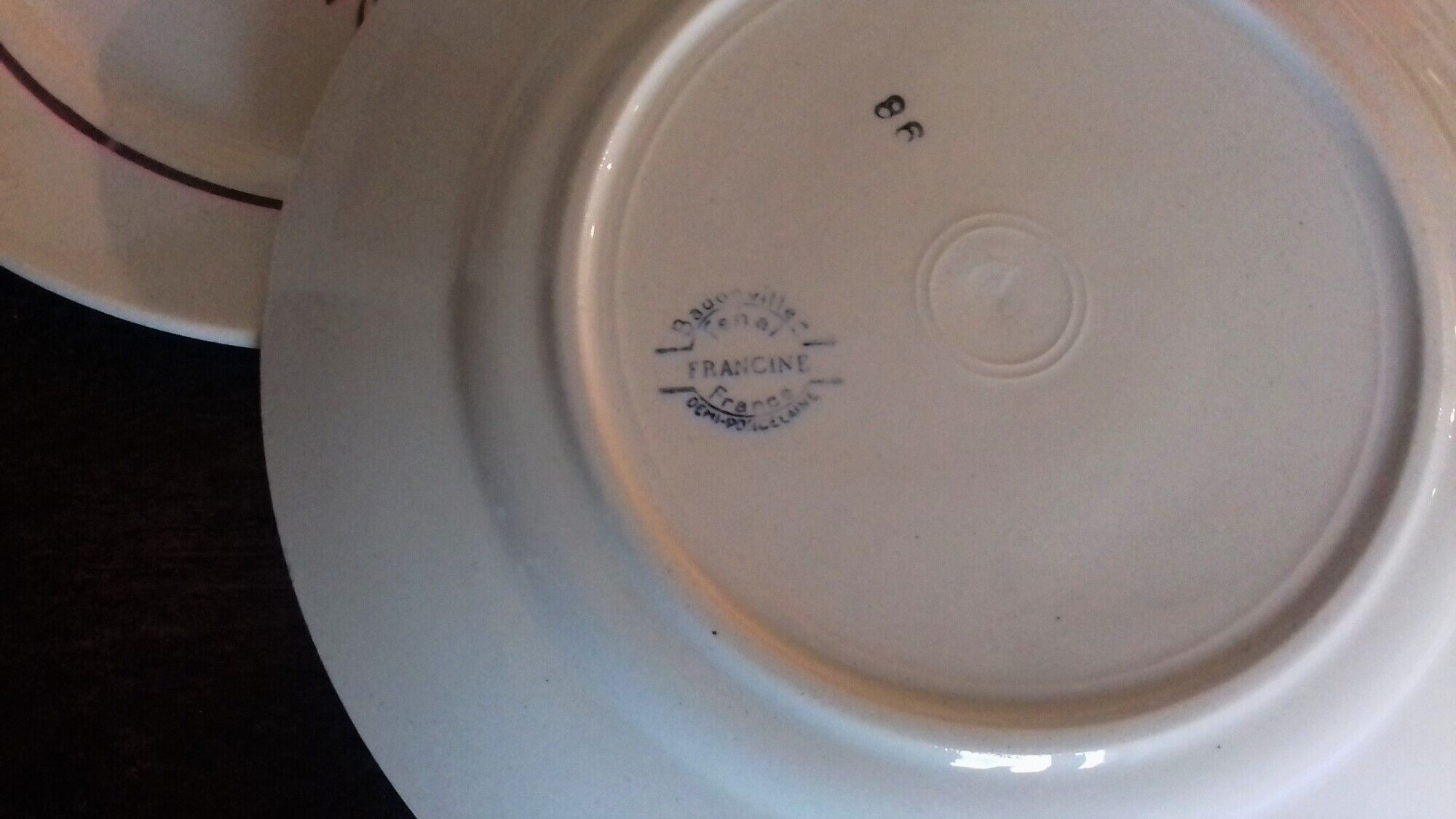 Lot 6 plates flat Badonviller Francine eyelets blue red 1940