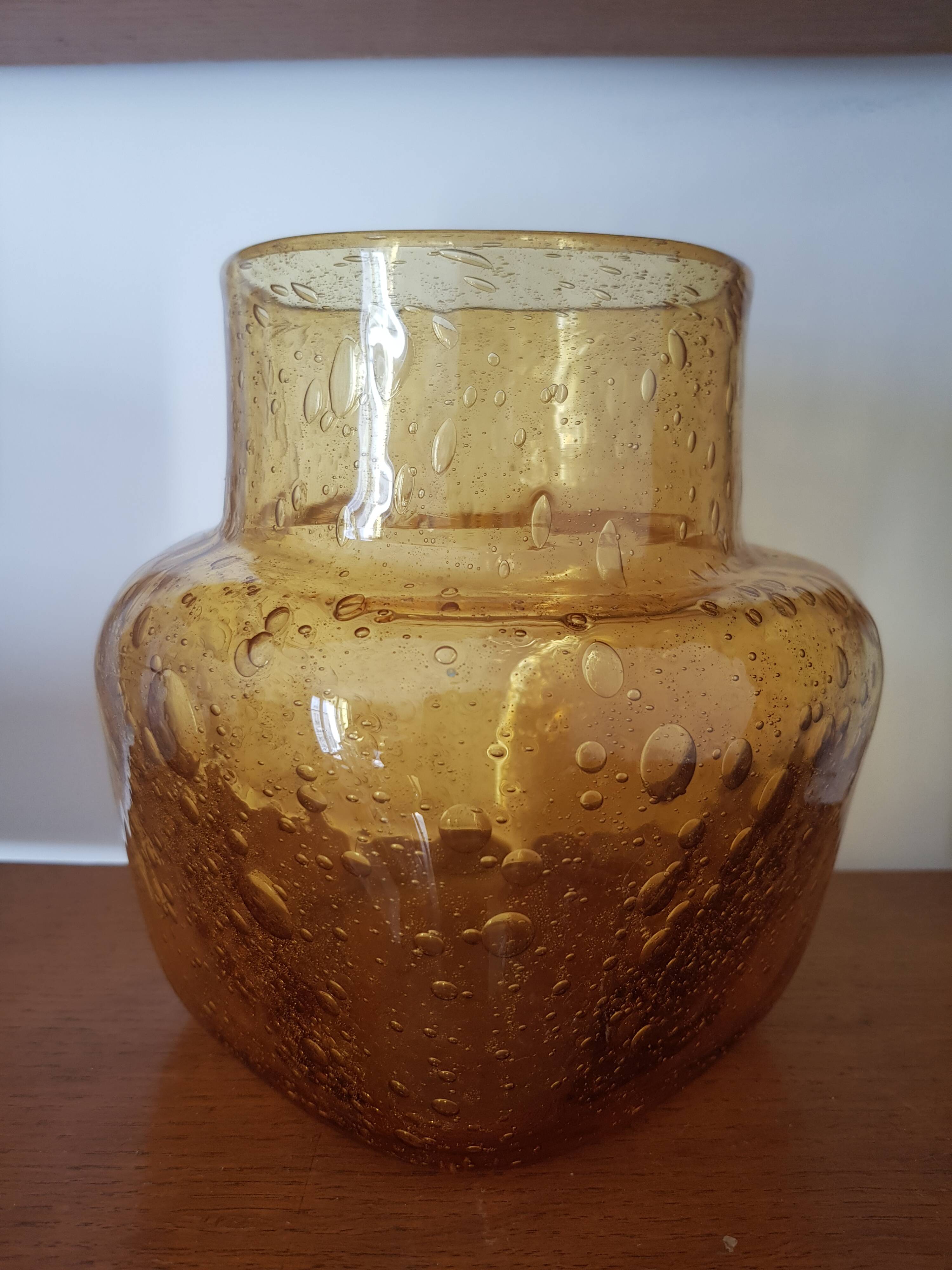 Vase en verre vintage
