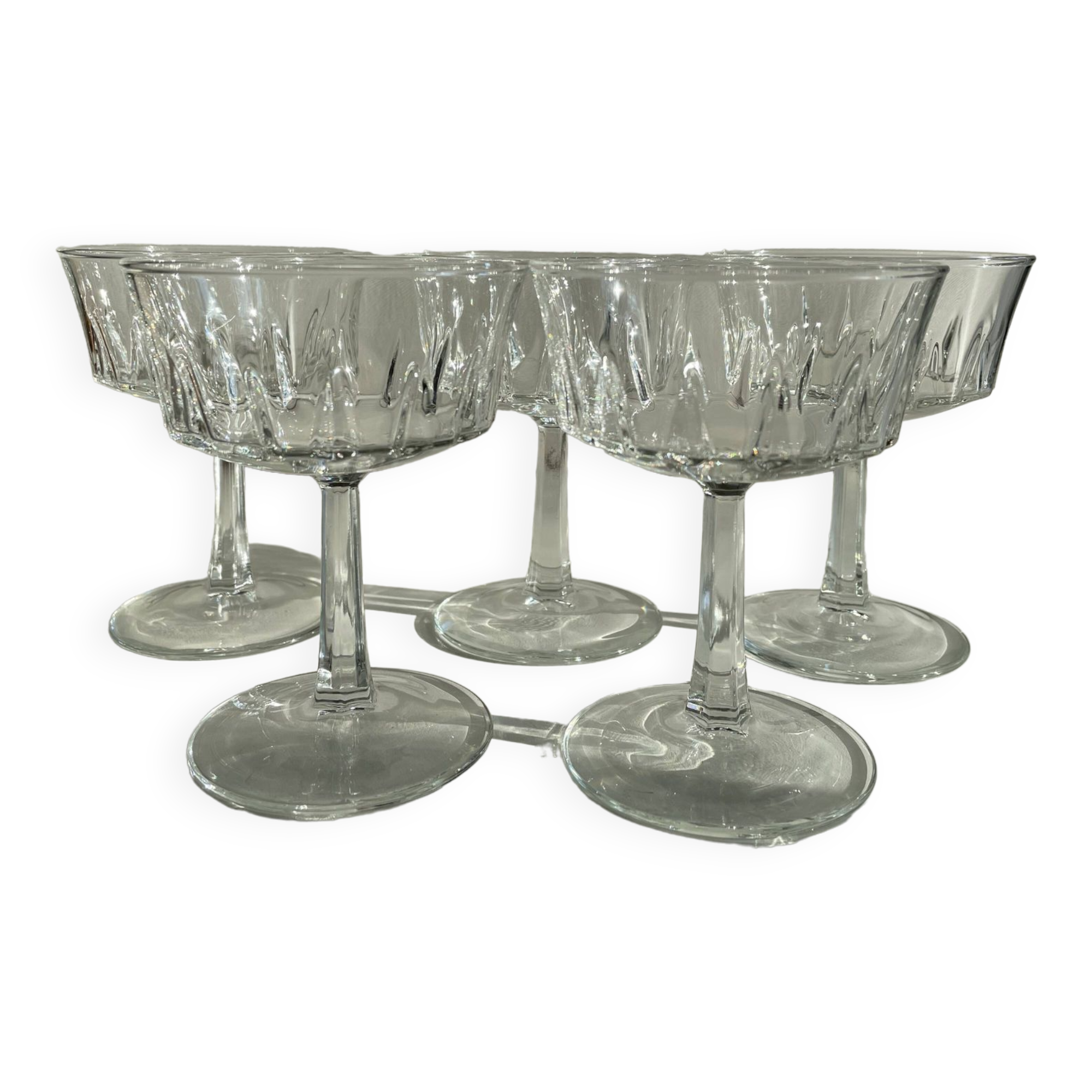 Ensemble de 5 verres coupés à champagne français Luminarc