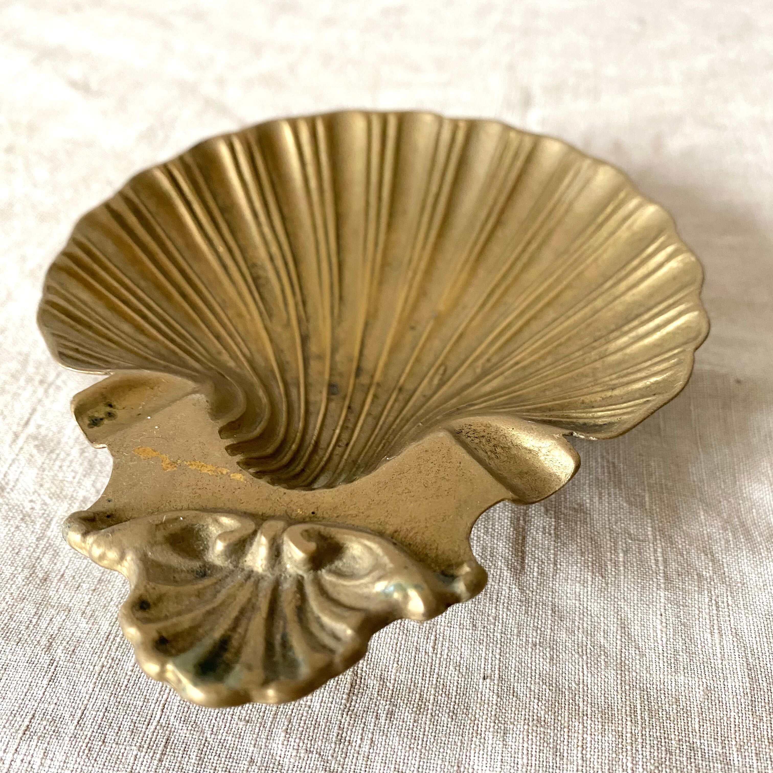 Ashtray, brass shell pocket