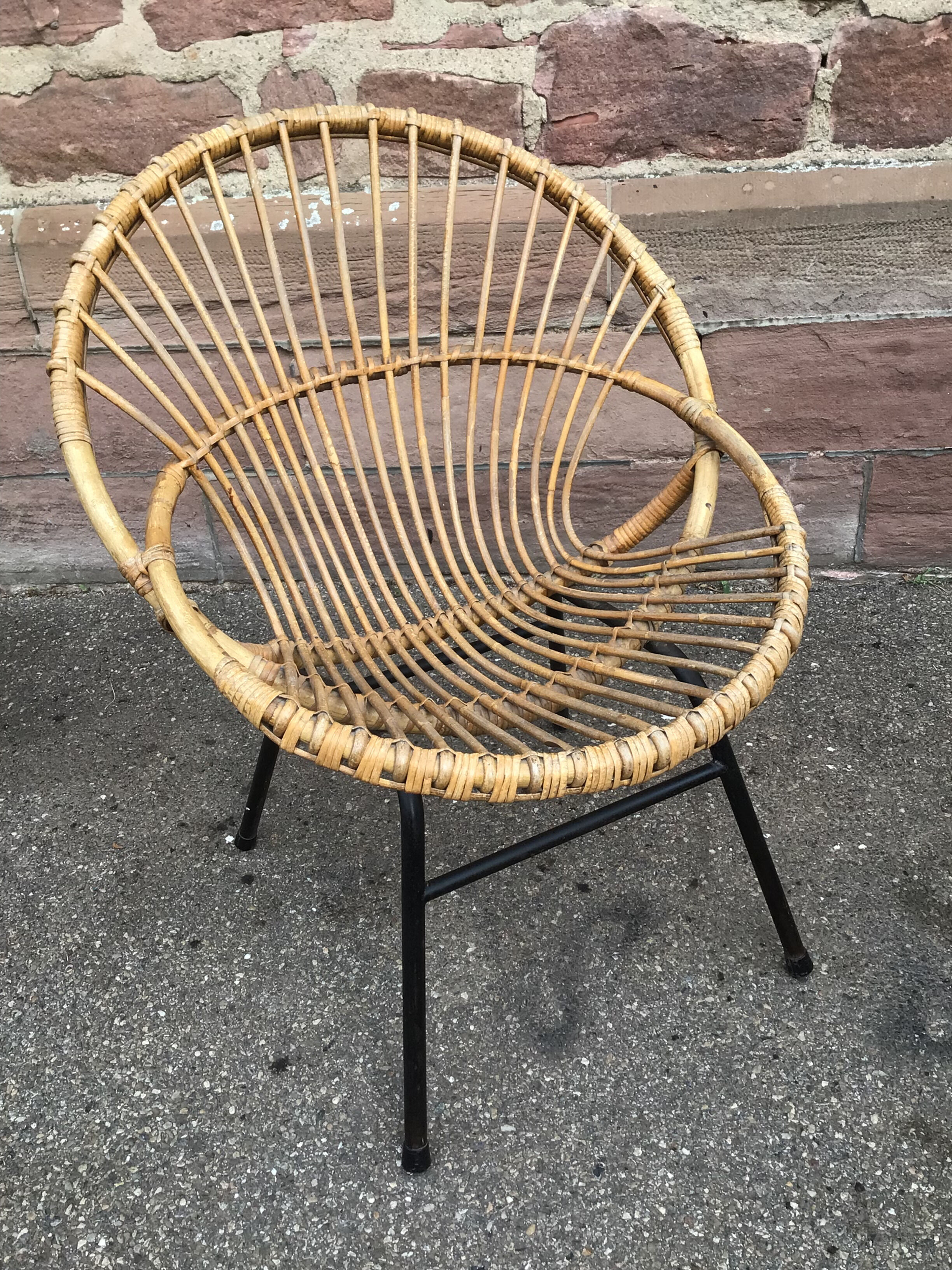 Sun shell armchair in vintage rattan 60s