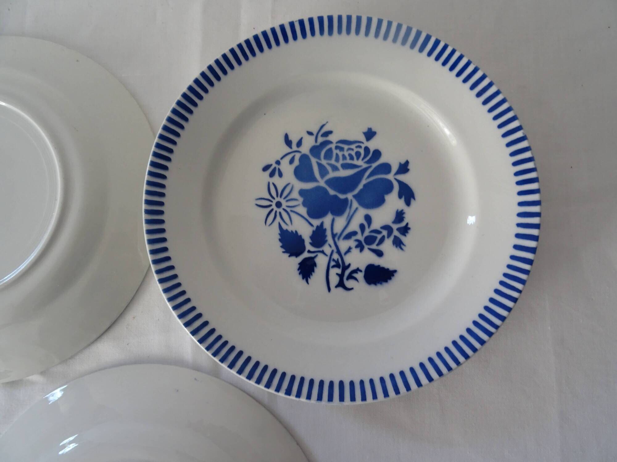 3 EVIAN flat plates old earthenware 482112 Luneville pink blue